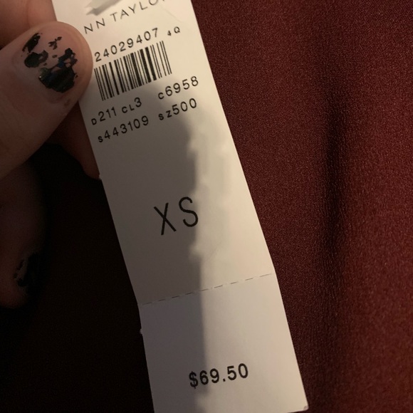 NWT red ann taylor top - Picture 5 of 5